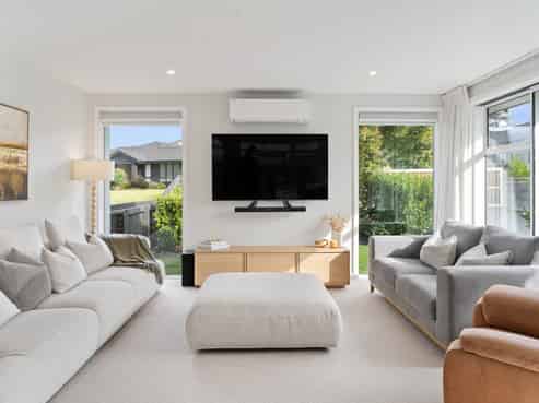 121 Adler Drive, Ohauiti