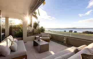 98 Harbour Drive, Otumoetai