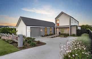 17 Dinning Road, Riverhead