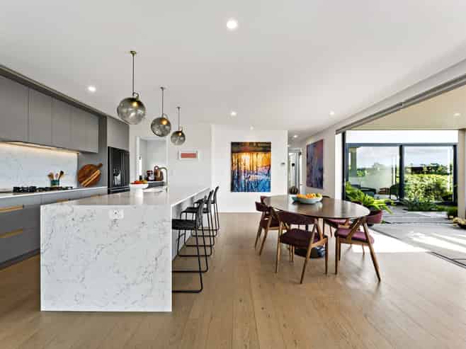 17 Dinning Road, Riverhead