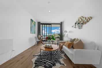 502/12 Barrack Road, Mount Wellington