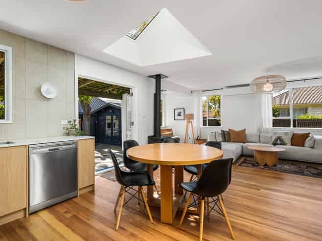 56 Bay View Road,, Redcliffs