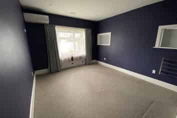 697 Worcester Street, Linwood