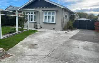 697 Worcester Street, Linwood