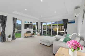 12 Oakdene Place, Halswell