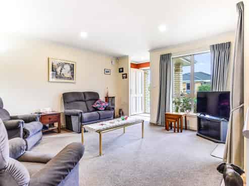 7 Sovereign Isle Lane, Rototuna