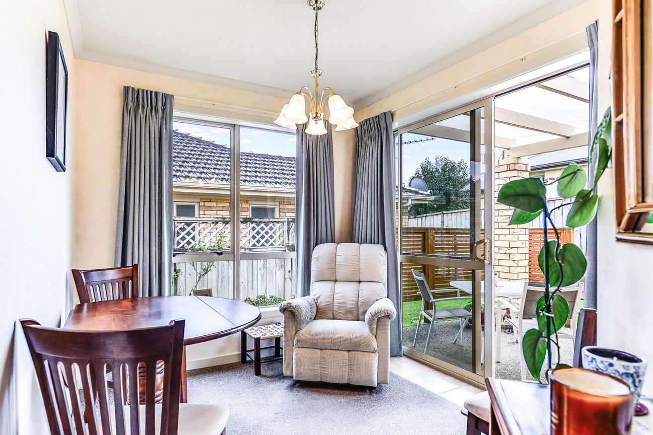 A Peaceful, Secure Lifestyle - Vista 5