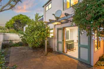 15 Brockworth Place, Riccarton