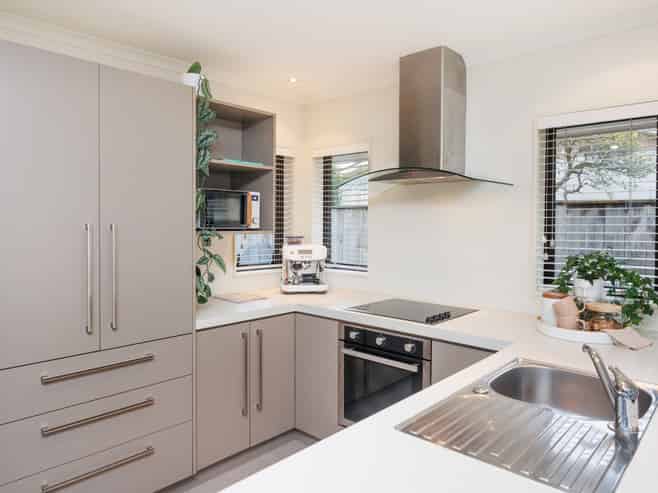 120B Linton Street, West End