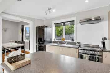 5 Charles Street, Allenton