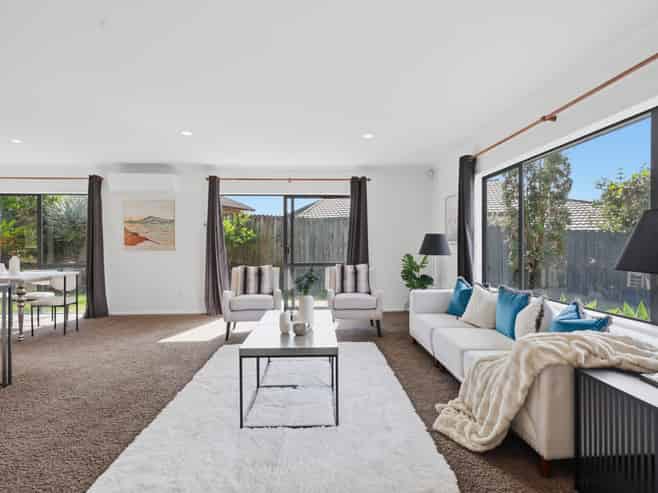 35 Peninsula Road, Mangere