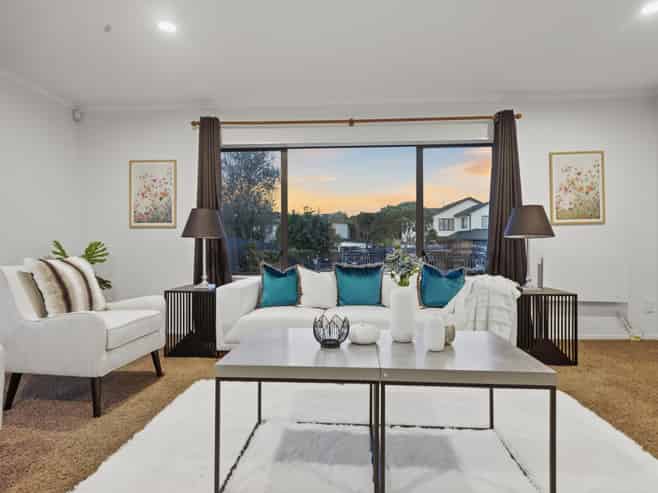 35 Peninsula Road, Mangere