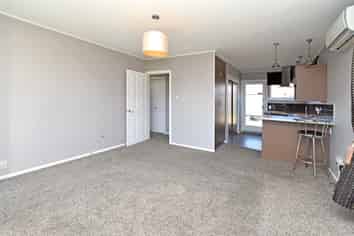 4/430 Ferry Road, Woolston