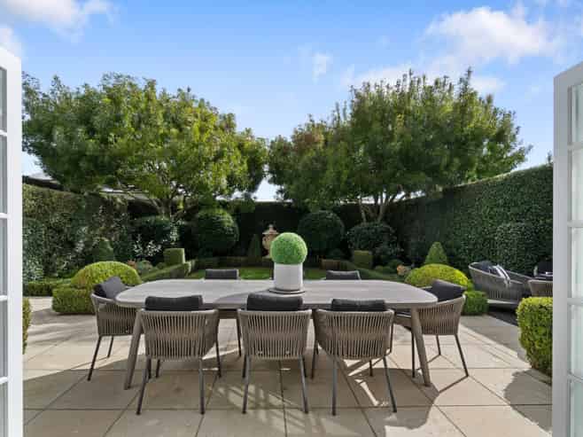 4 Burwood Crescent, Remuera