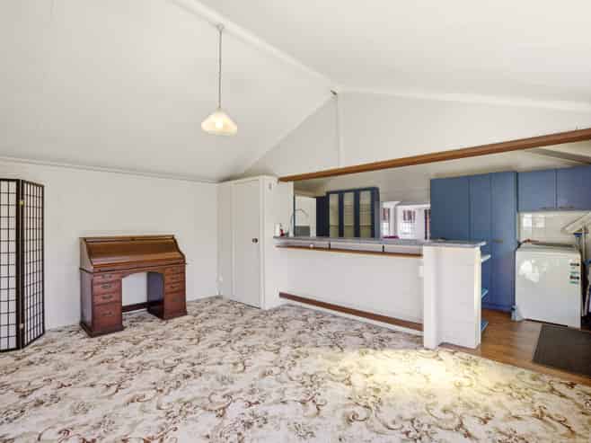 20 Queens Avenue, Waikuku Beach