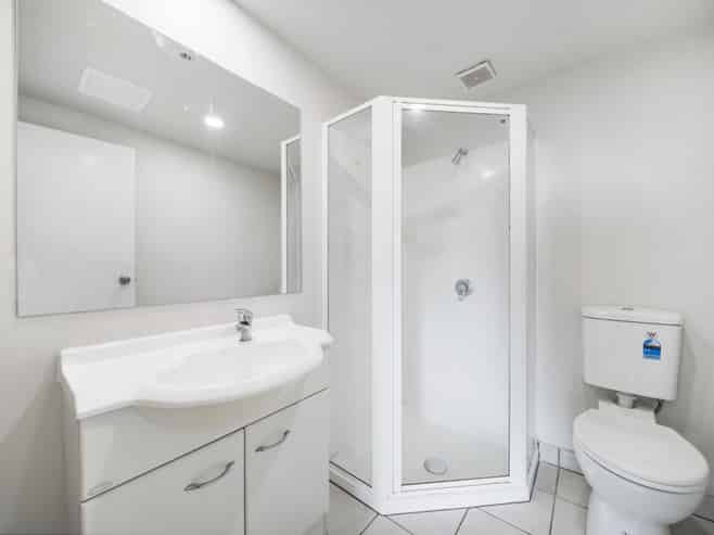 2G/10 Crown Lynn Place, New Lynn