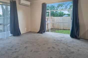 1/19 Te Kanawa Crescent, Henderson