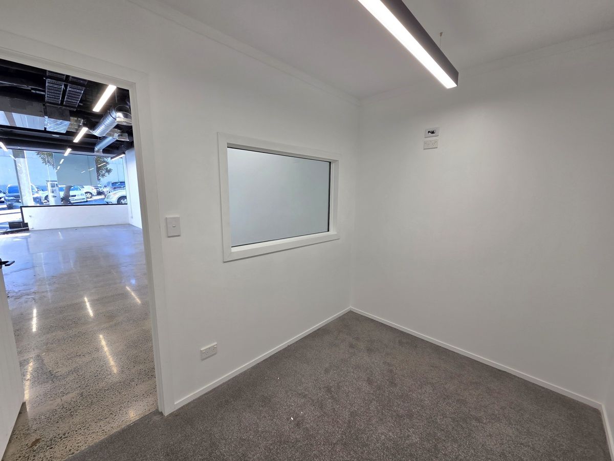 Retail or Office – Motivated Landlord - Mehr