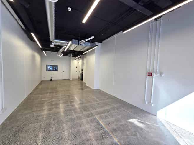 Retail or Office – Motivated Landlord