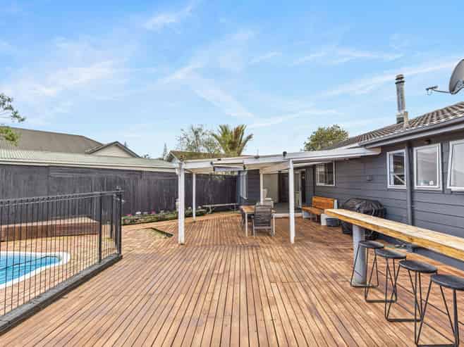 6 Coey Place, Glen Eden