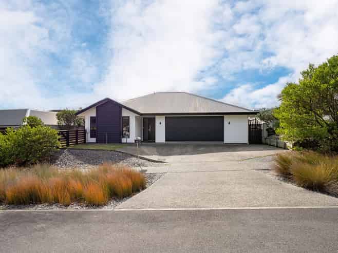 70 Sanctuary Drive, Stoke