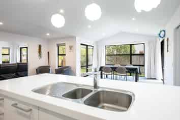 70 Sanctuary Drive, Stoke