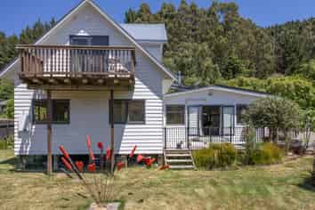 10 Monalua Avenue, Diamond Harbour