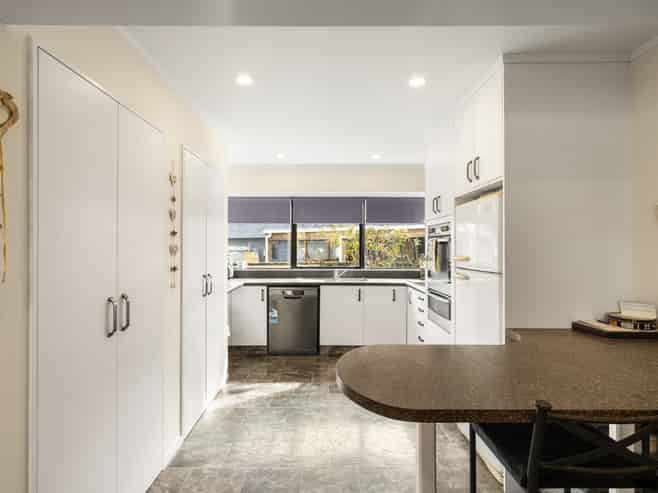 20 Essendon Court, Glenview