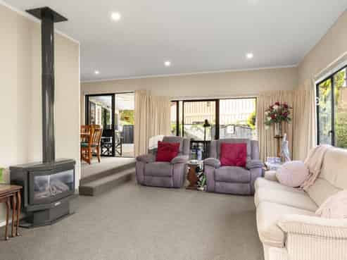 20 Essendon Court, Glenview
