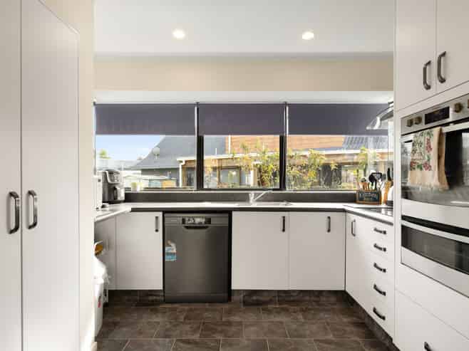 20 Essendon Court, Glenview