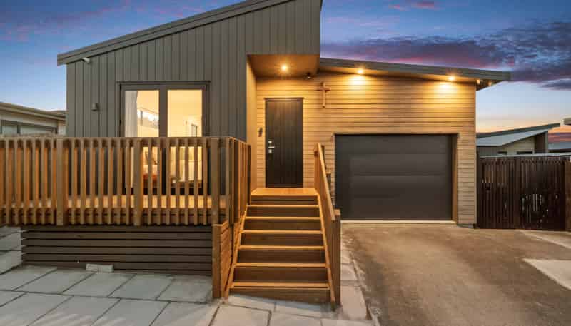 17 Patrick Rice Drive, Swanson