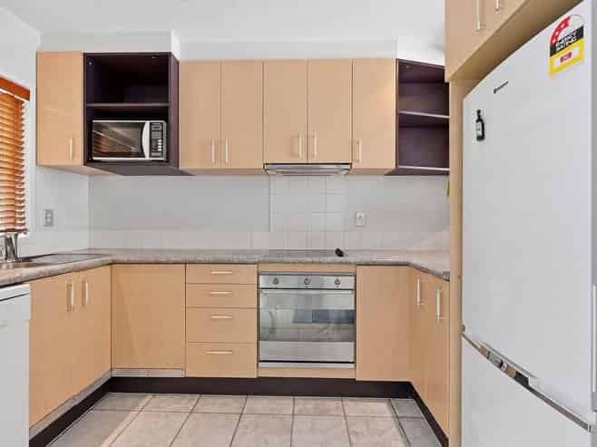 30/92 Bush Road, Albany