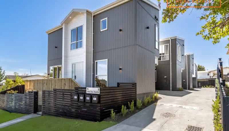 9A & 9D Juliet Avenue, Howick