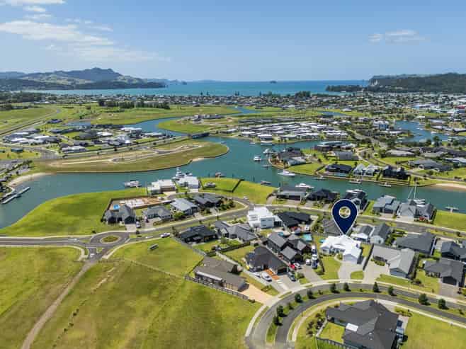11 Onerere Drive, Whitianga