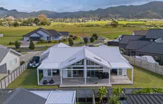 11 Onerere Drive, Whitianga