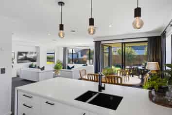 16 Thomas Way, Brightwater