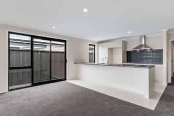 22 John Main Drive, Ramarama