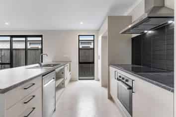 22 John Main Drive, Ramarama