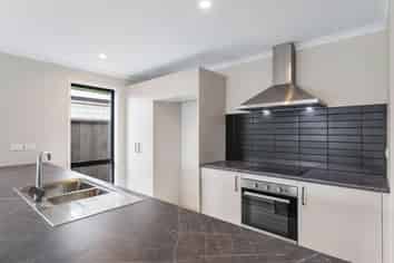 22 John Main Drive, Ramarama