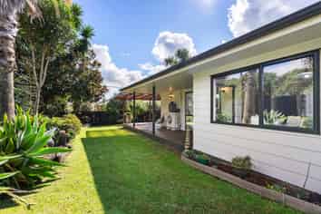 88 McRobbie Road, Kingseat
