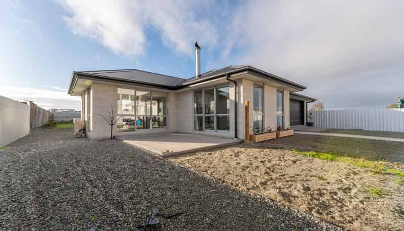 16 Thomas Street, Temuka