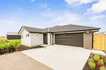 19 Uatoto Road, Clarks Beach