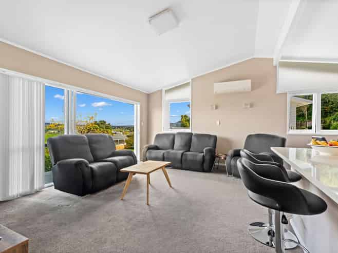 31 Tanekaha Drive, PARAHAKI