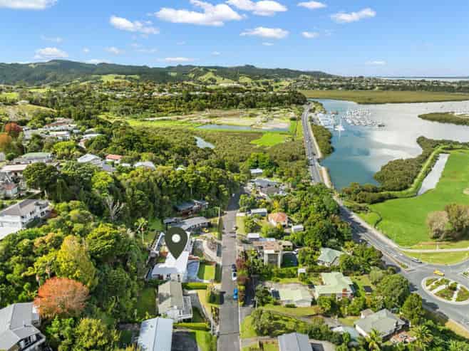 31 Tanekaha Drive, PARAHAKI