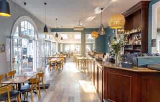 Simplicity Restaurant