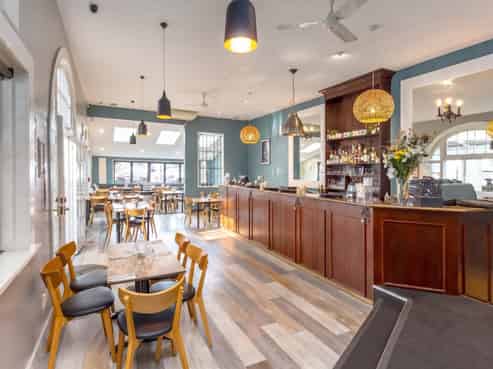 Simplicity Restaurant