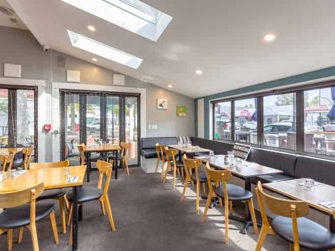 Simplicity Restaurant