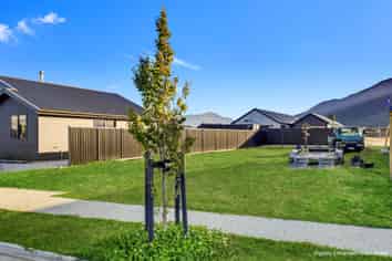 8 Gillespie Street, Lake Hawea