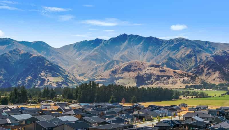 8 Gillespie Street, Lake Hawea