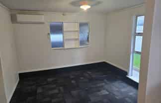 9A Witham Street, Island Bay